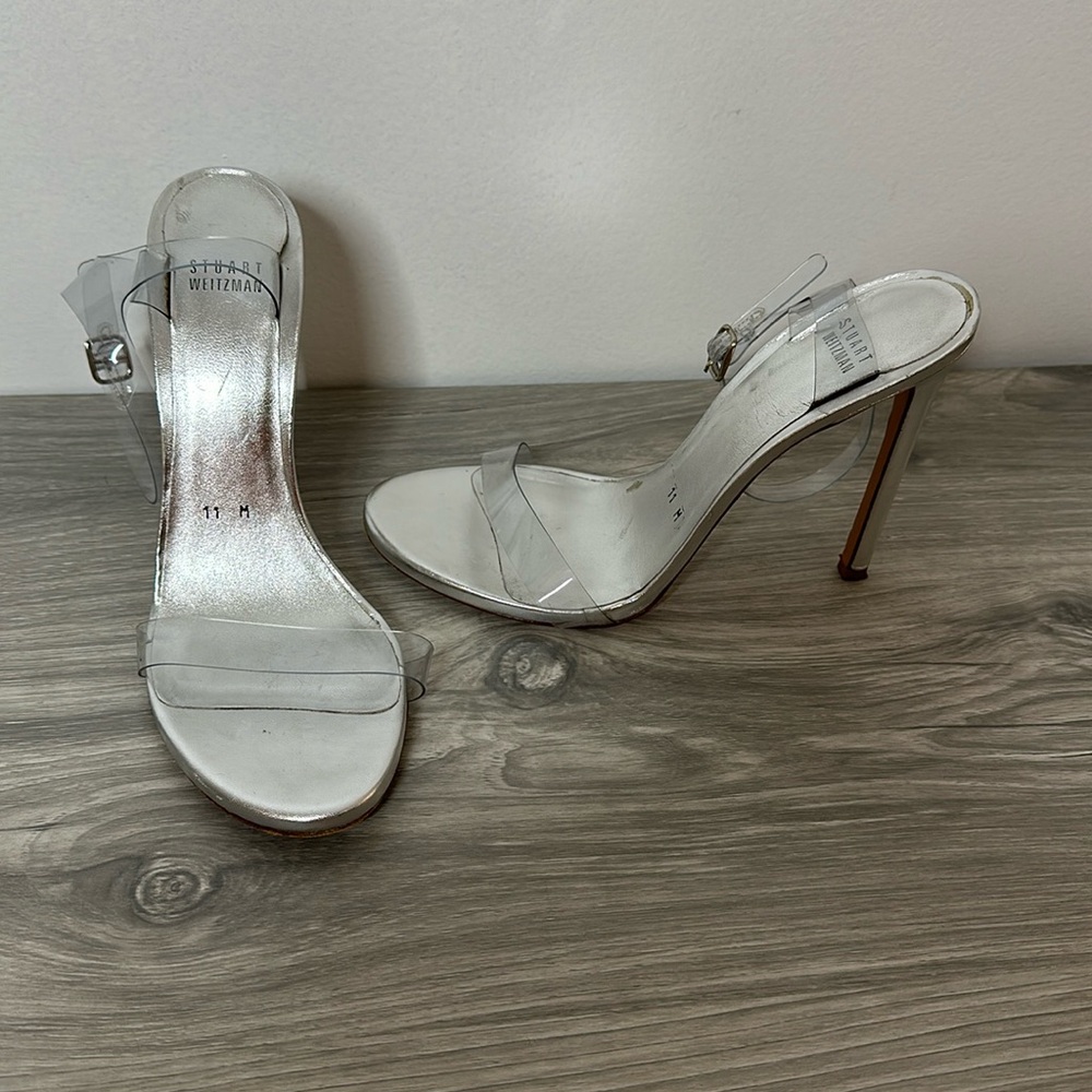 Stuart Weitzman
Stuart Weitzman Silver PVC Ankle Strap Sandals Size11
